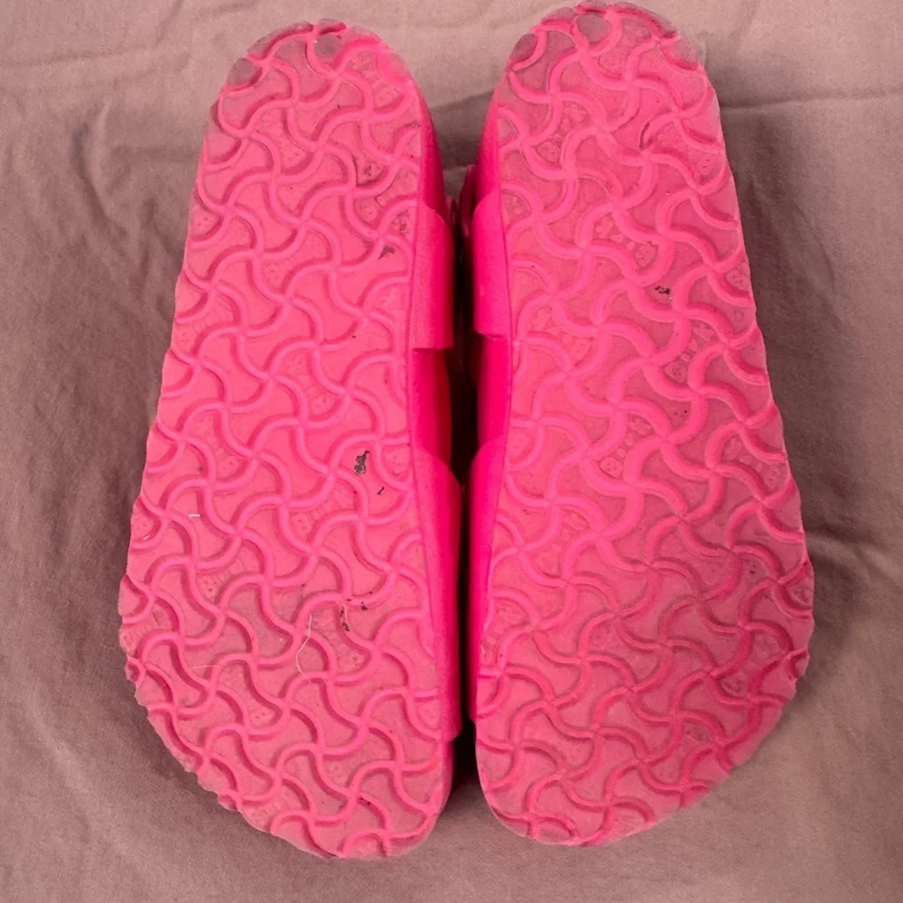 Birkenstock vibrant pink